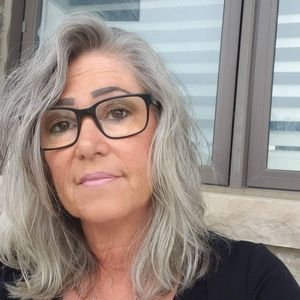 Meet your Posher, Debra